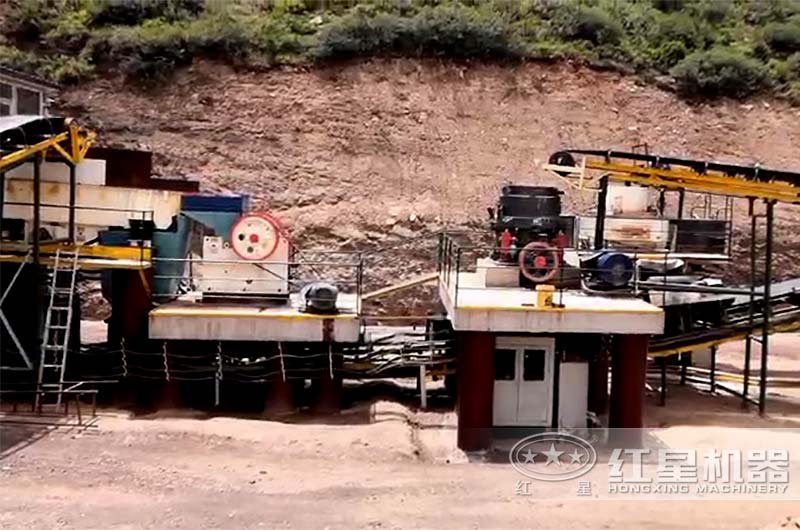 沖擊破搭配顎破、圓錐破現(xiàn)場(chǎng)