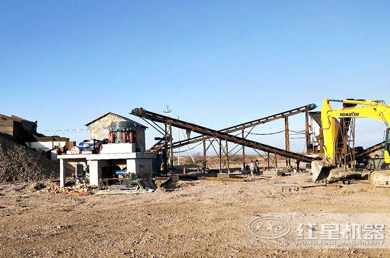 顎式破碎機、圓錐破碎機作業(yè)現(xiàn)場
